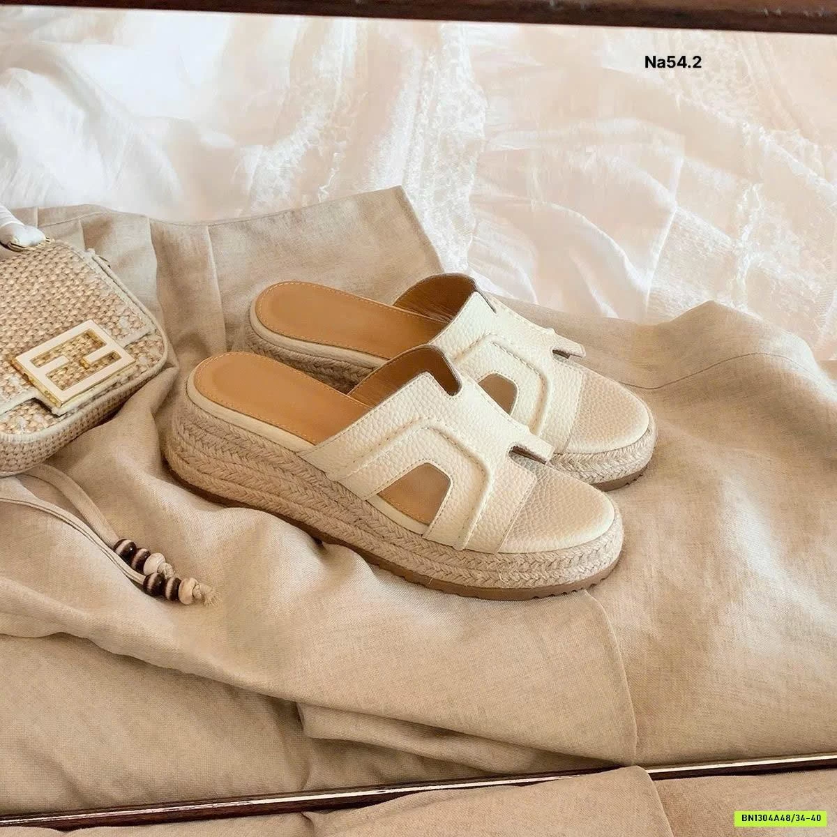 SANDAL ĐẾ THUYỀN CRAPE MYRTLE