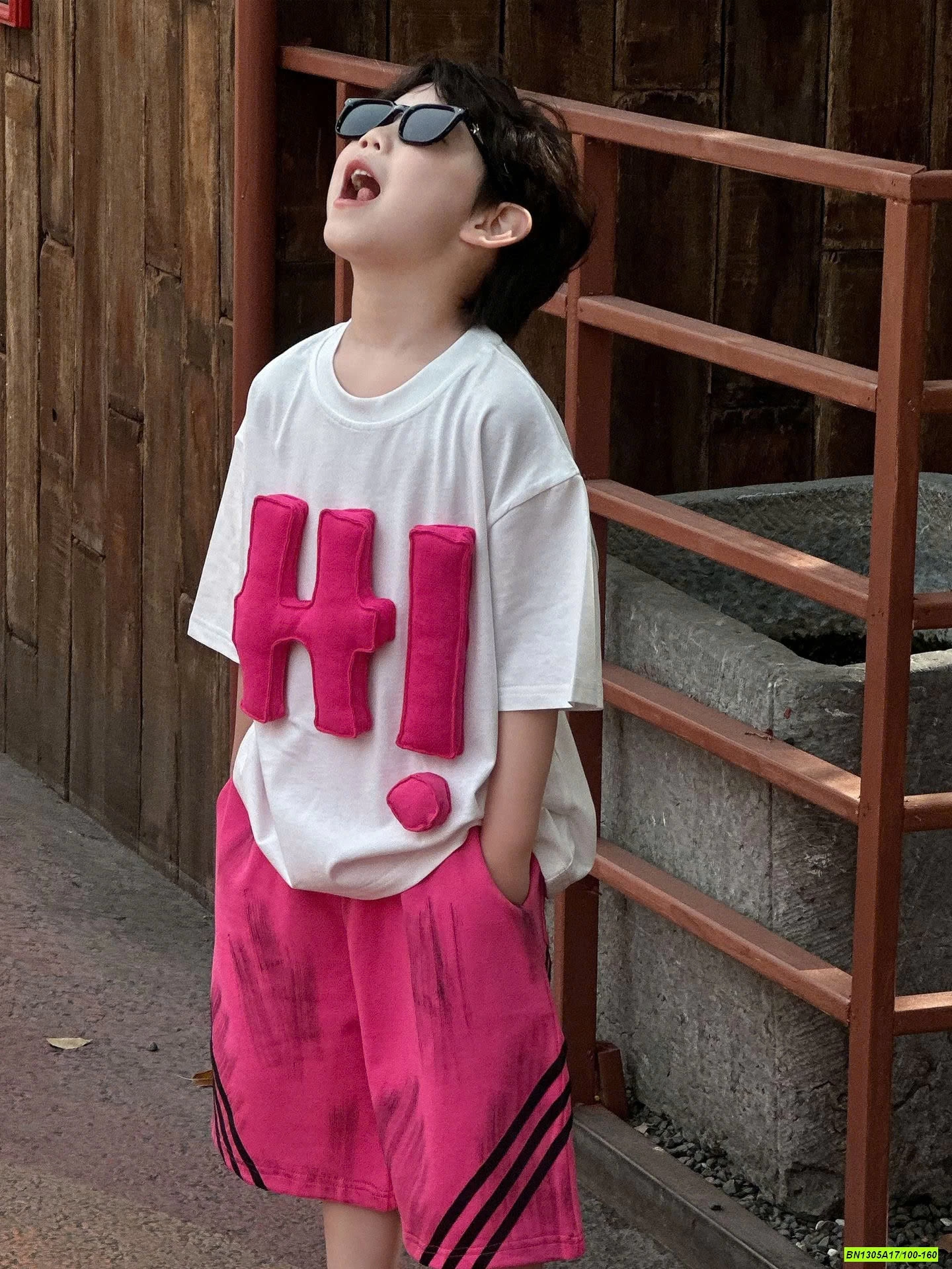 SÉT HỒNG GẮN CHỮ H.I NỔI