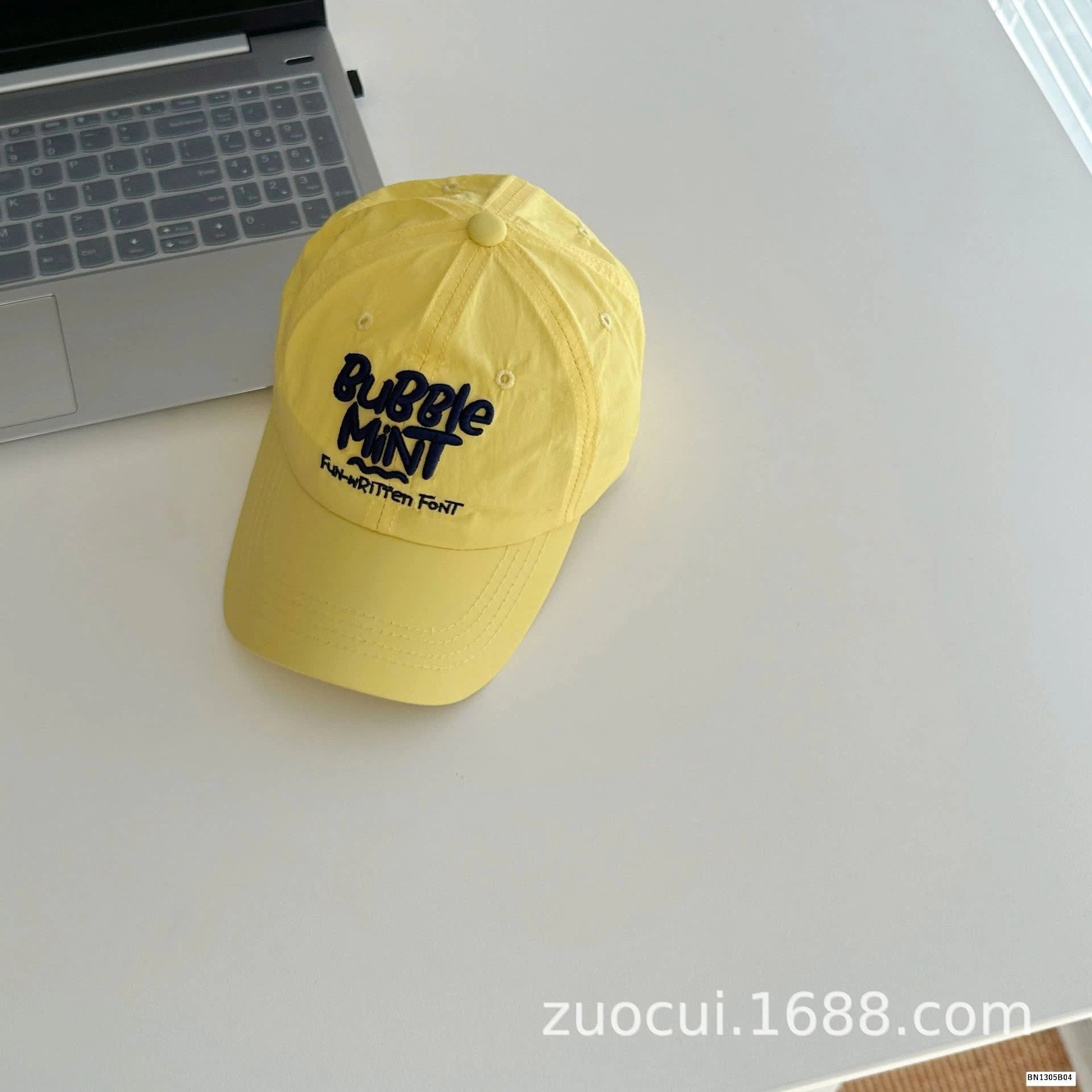 MŨ LƯỠI TRAI CHỮ BUBBLE