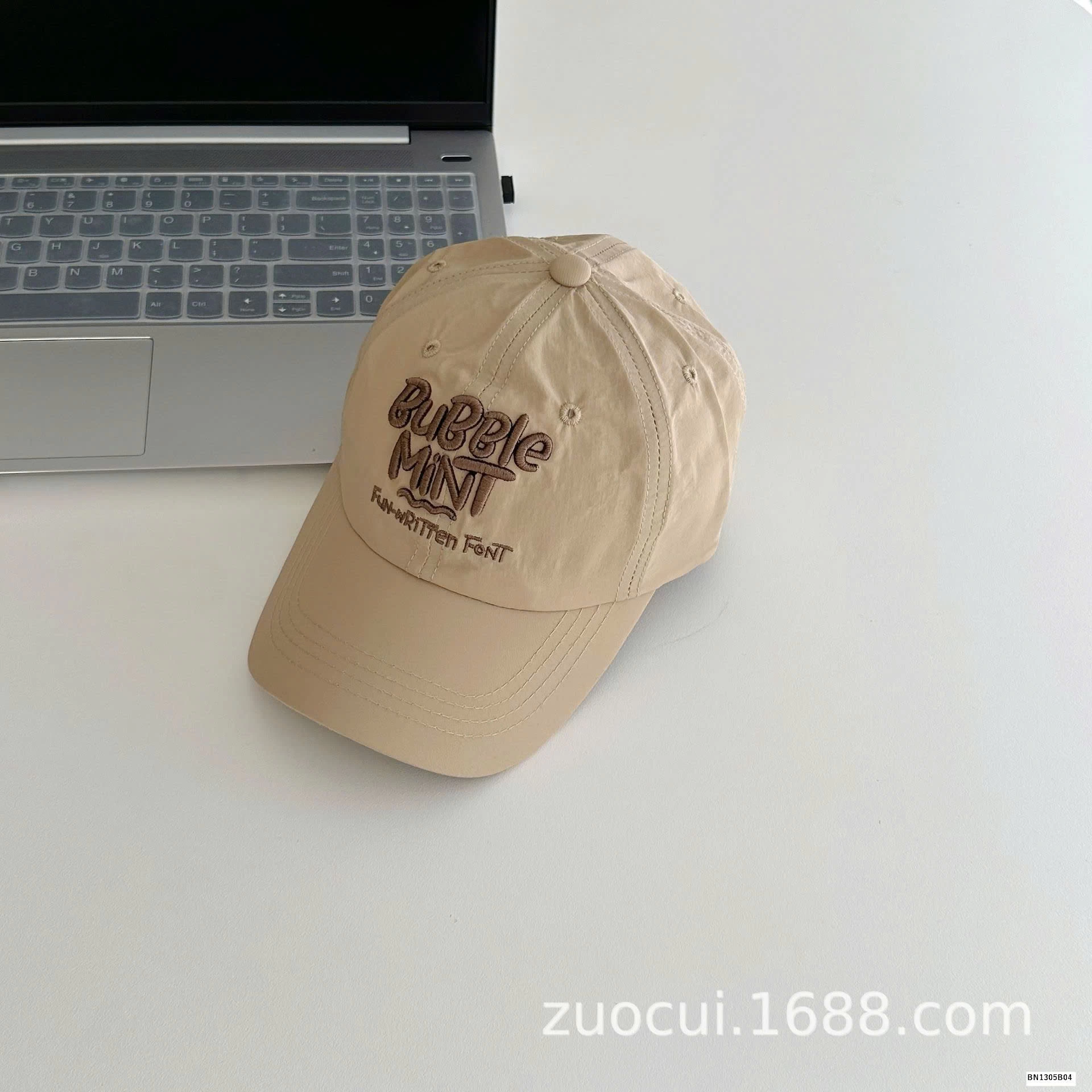 MŨ LƯỠI TRAI CHỮ BUBBLE