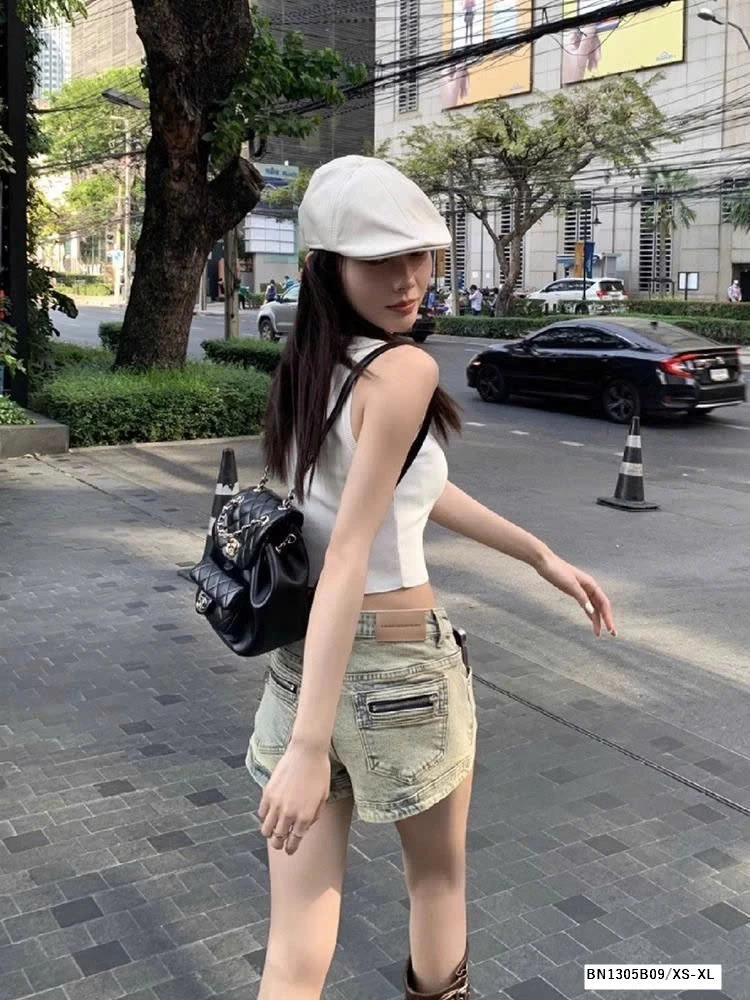 QUẦN SHORT  JEAN BẠC MÀU TÚI KHÓA