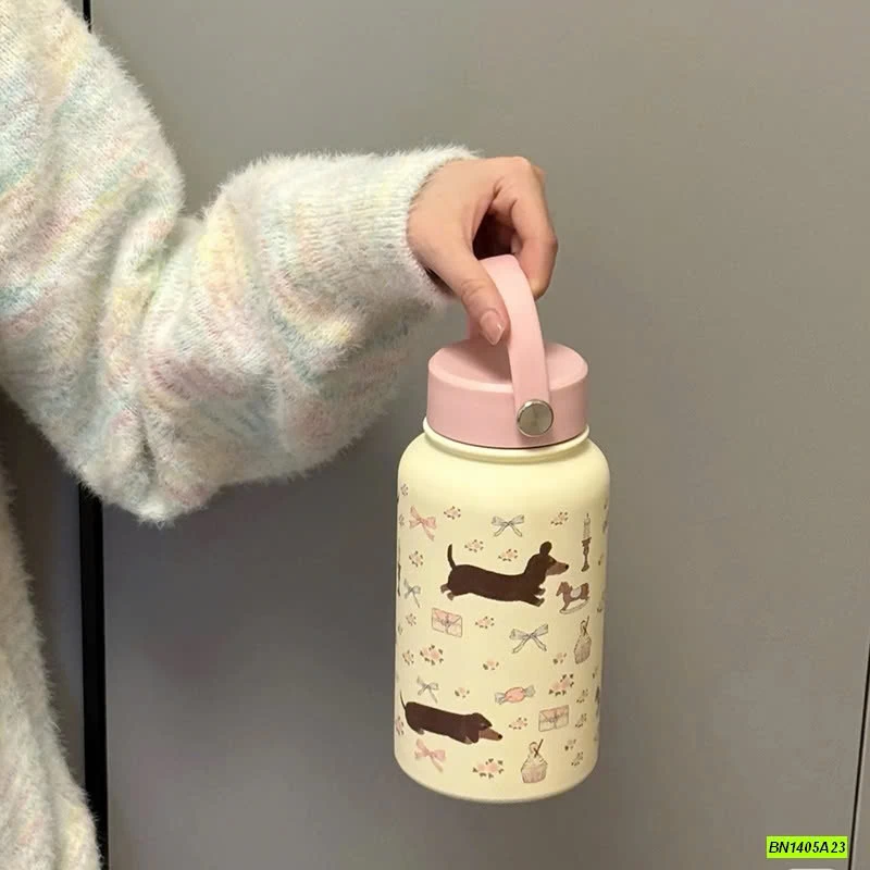 BÌNH NƯỚC CÓ TAY CẦM