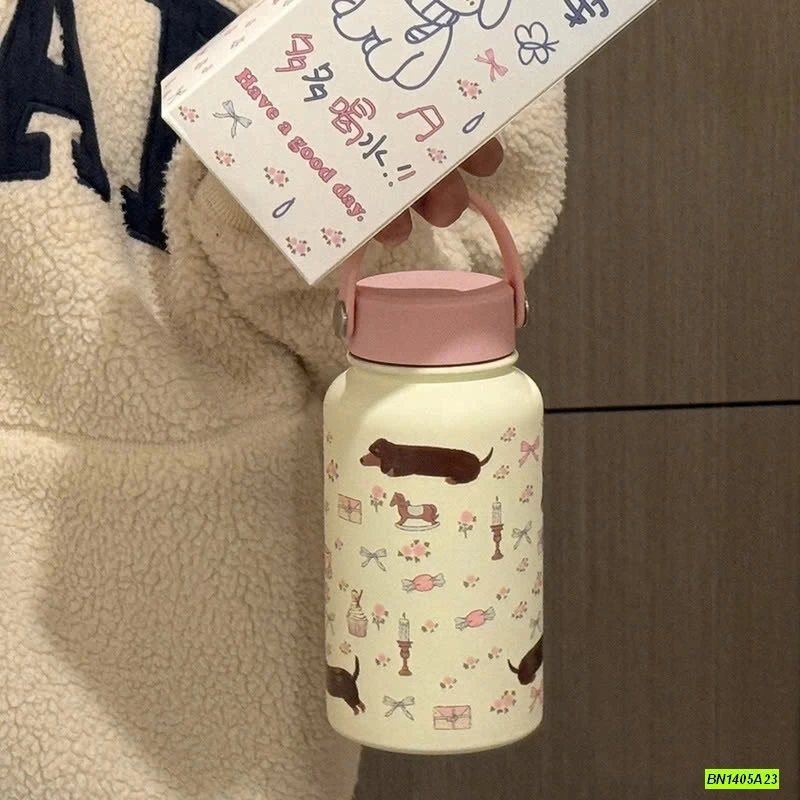 BÌNH NƯỚC CÓ TAY CẦM