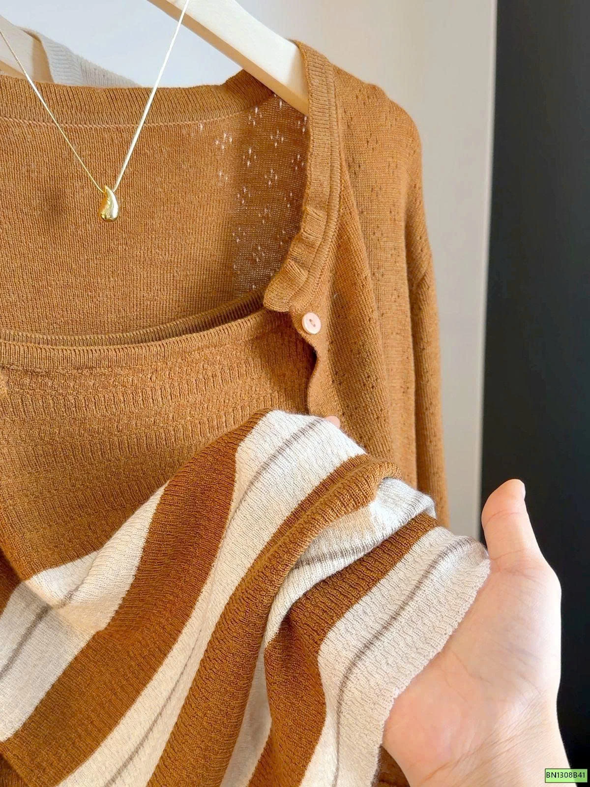 SET 2 MÓN CARDIGAN & ÁO 2 DÂY ANNA