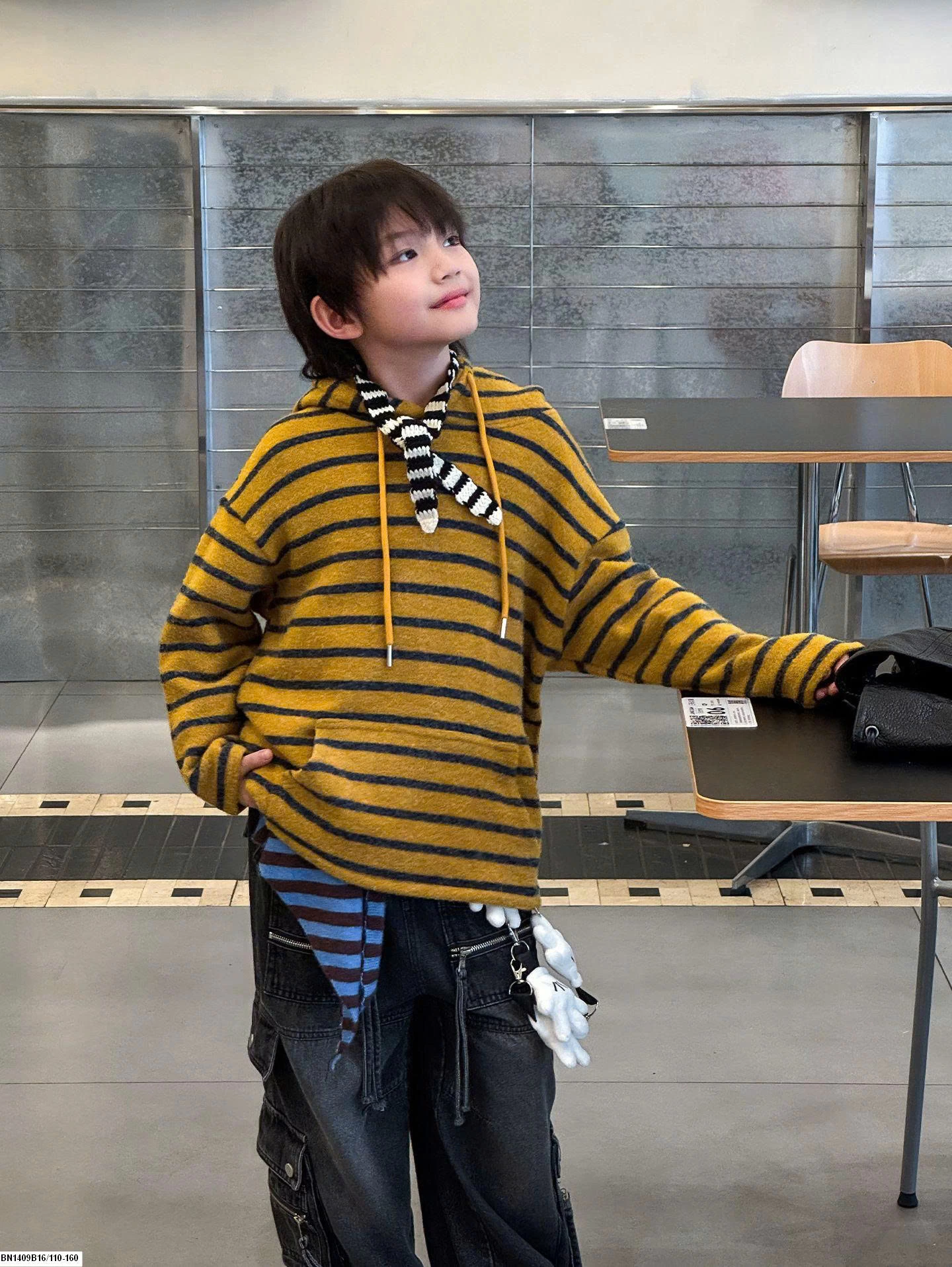 ÁO HOODIE LEN KẺ NGANG