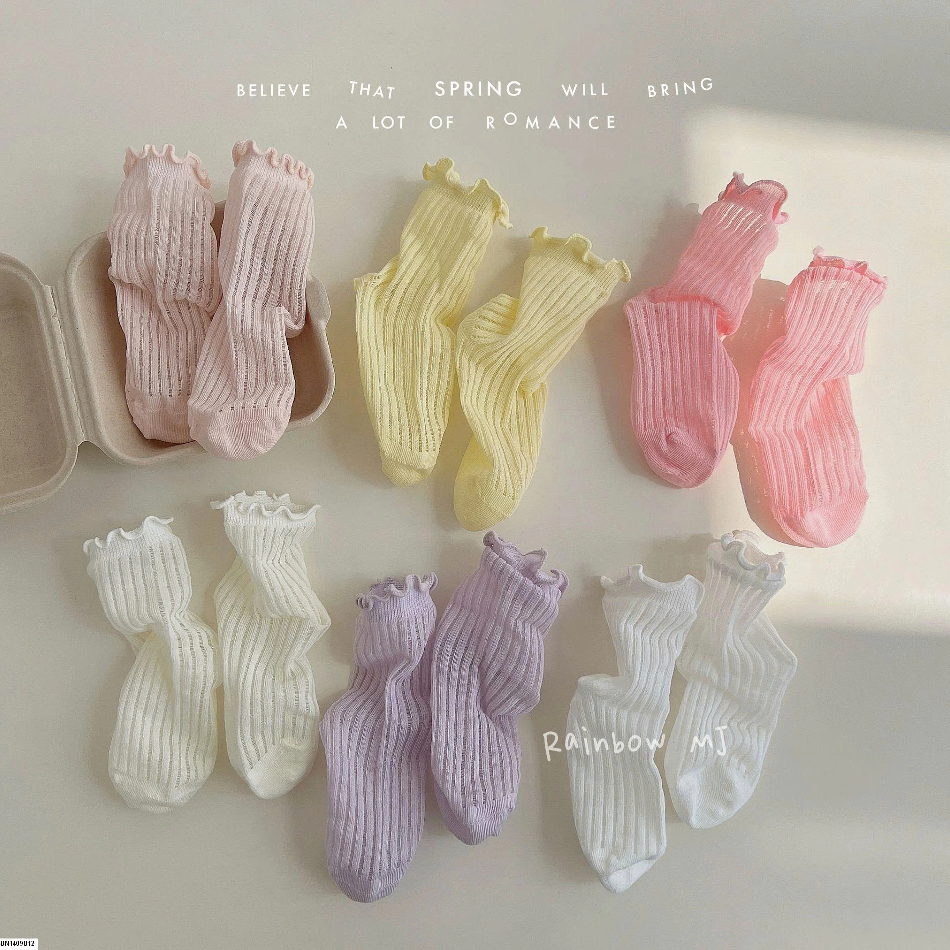 SET 4 ĐÔI TẤT CHO BÉ