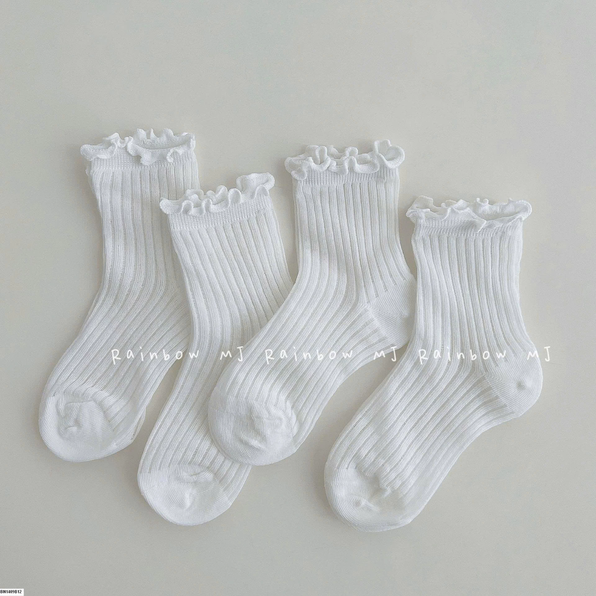 SET 4 ĐÔI TẤT CHO BÉ