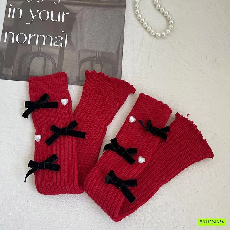 TẤT LEN ỐNG GẮN NƠ