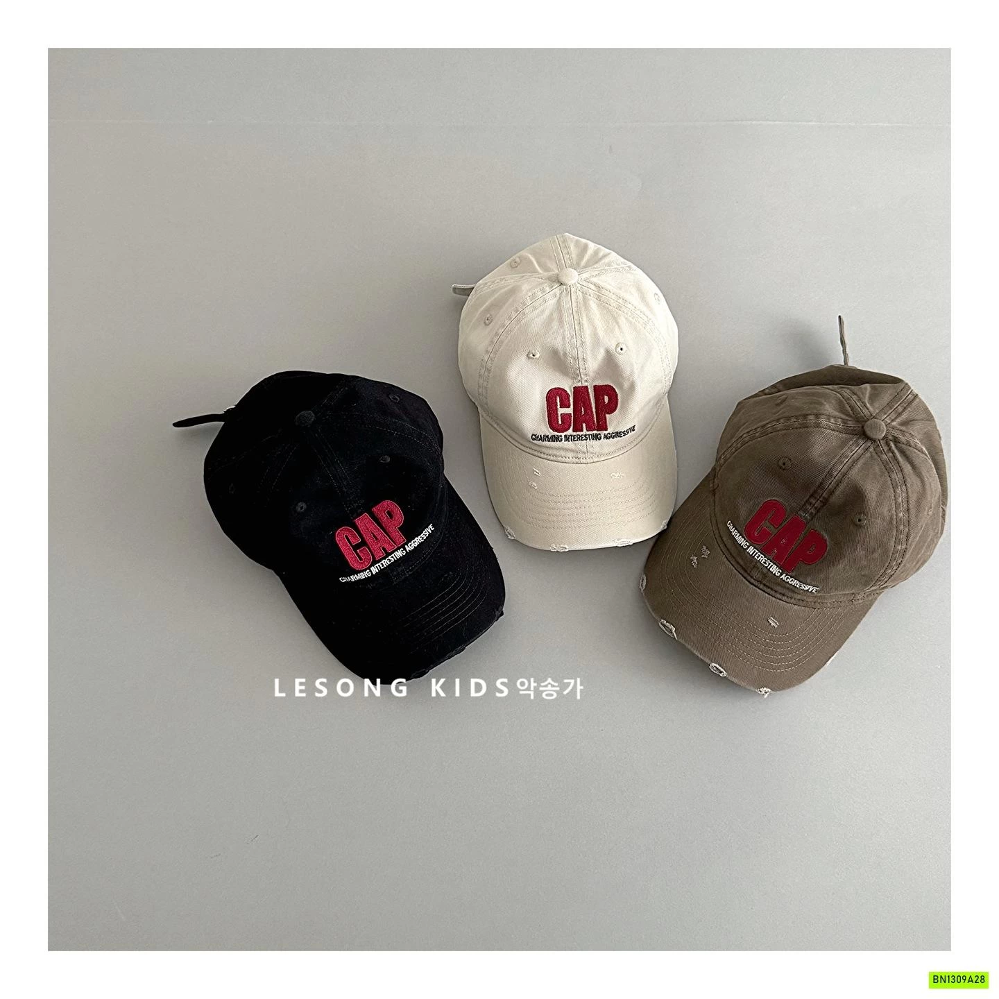 MŨ KẾT RÁCH CHỮ C.A.P