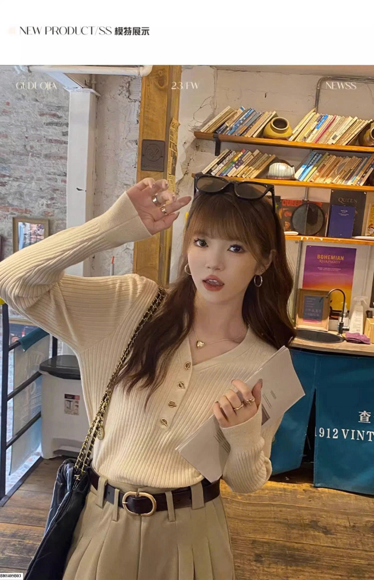 ÁO LEN CỔ V 4 CÚC