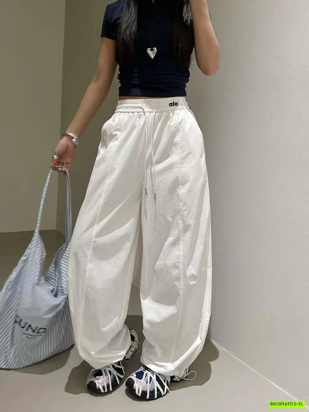 JOGGER GIÓ TRƠN MÀU