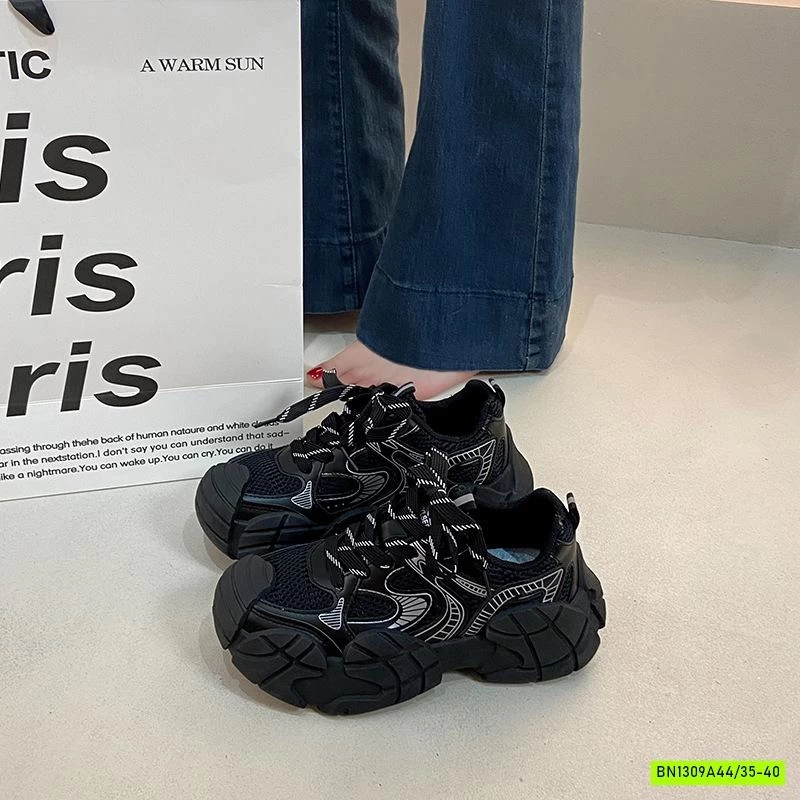 SNEAKER THỂ THAO HACK DÁNG NỮ