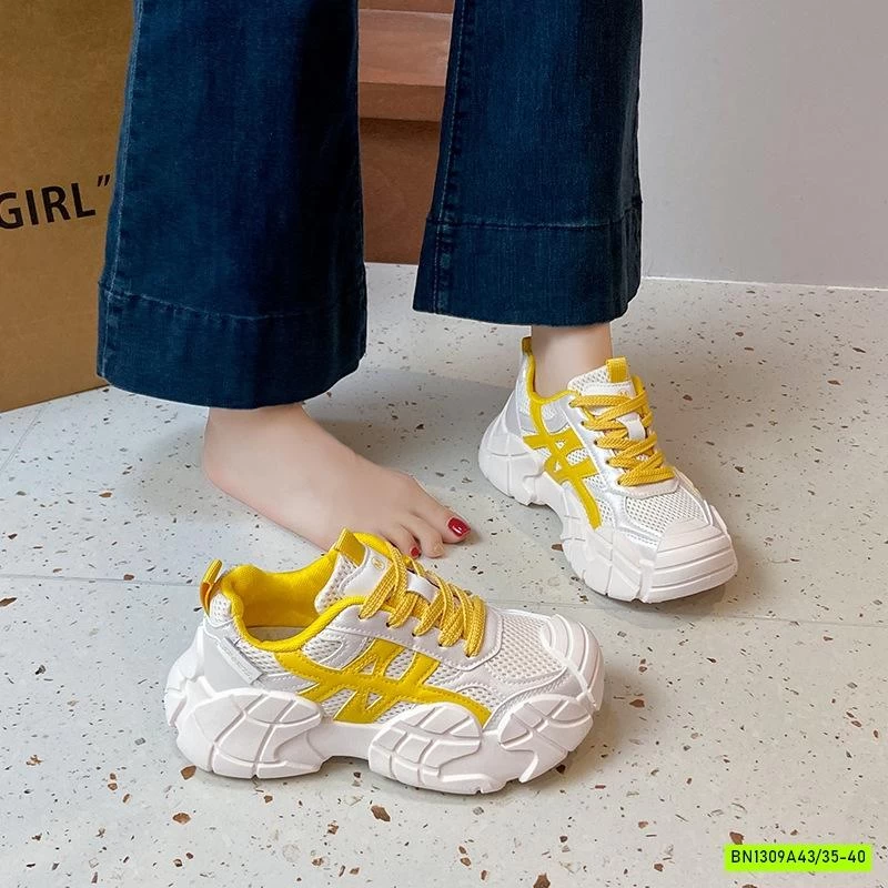 GIÀY THỂ THAO ĐỘN ĐẾ CÁ TÍNH