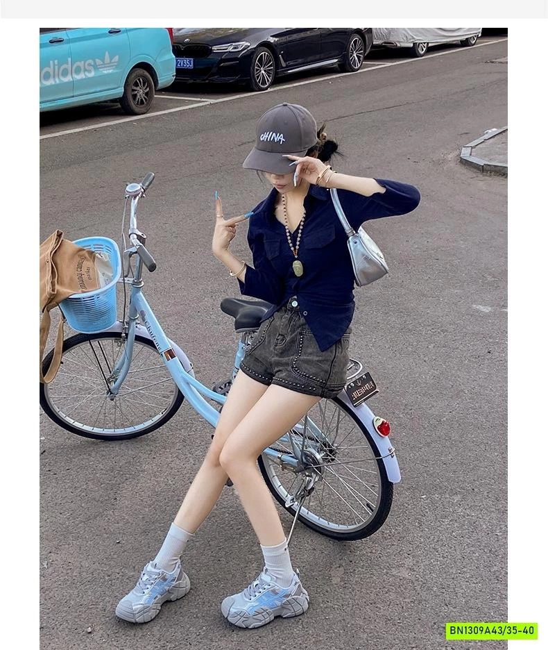 GIÀY THỂ THAO ĐỘN ĐẾ CÁ TÍNH