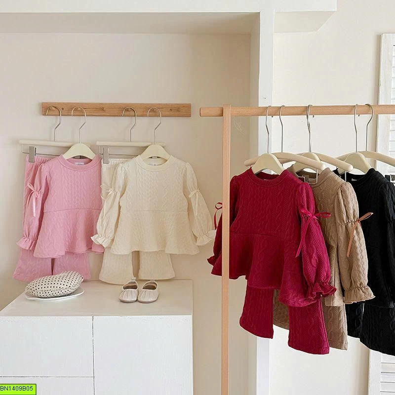 BỘ DỆT KIM 2 MÓN CUTE CHO BÉ GÁI