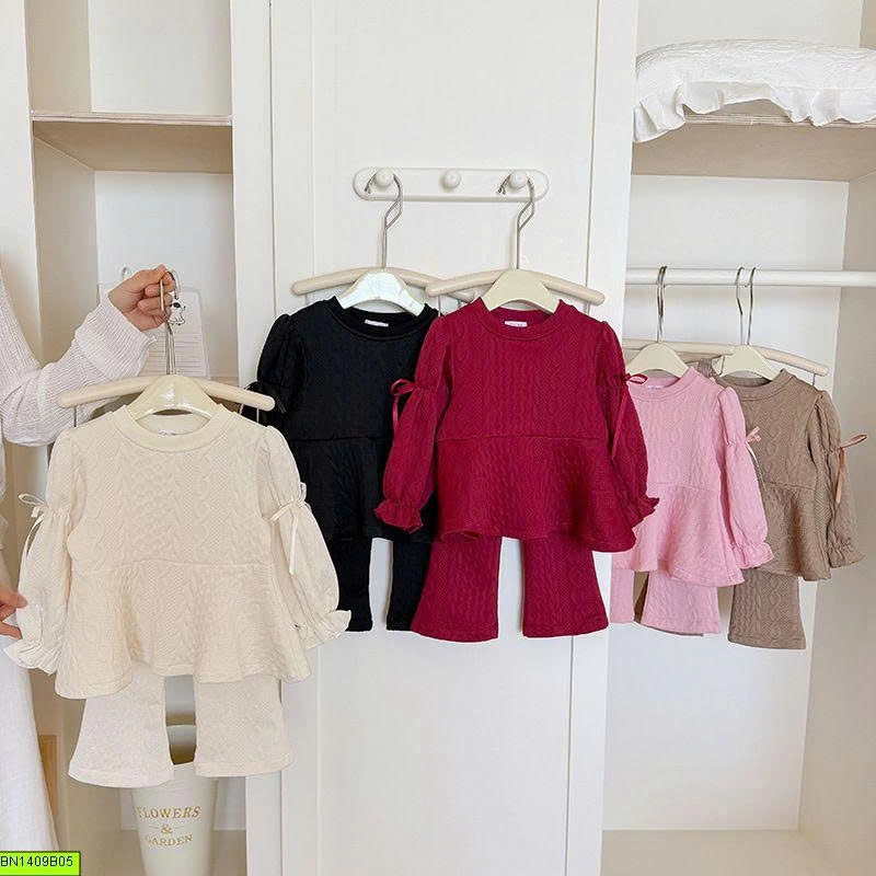 BỘ DỆT KIM 2 MÓN CUTE CHO BÉ GÁI