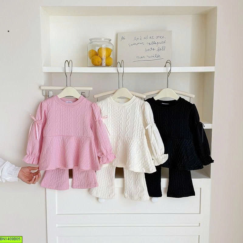 BỘ DỆT KIM 2 MÓN CUTE CHO BÉ GÁI