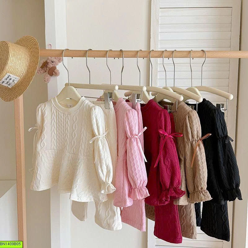 BỘ DỆT KIM 2 MÓN CUTE CHO BÉ GÁI