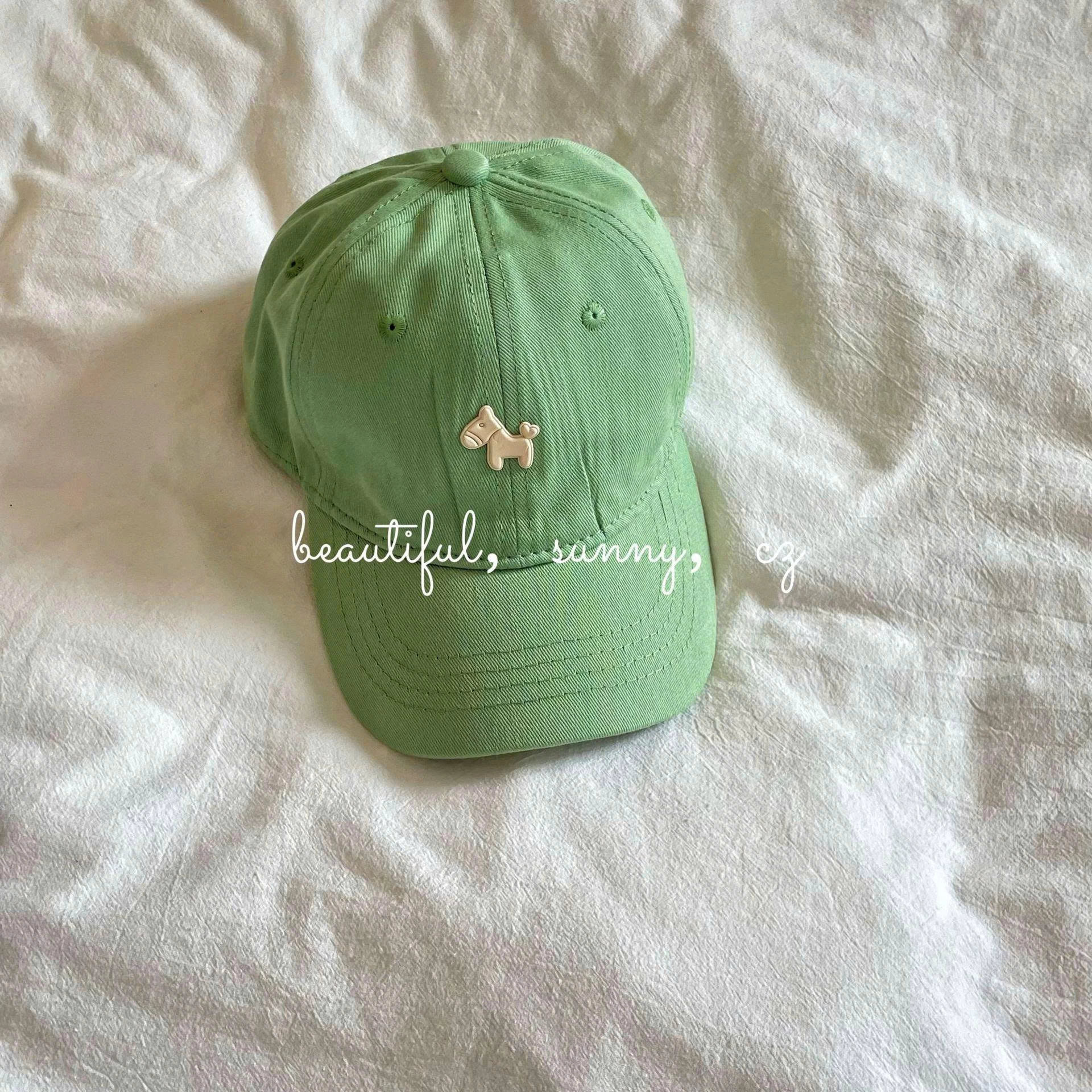 MŨ LƯỠI TRAI NGỰA NHỎ