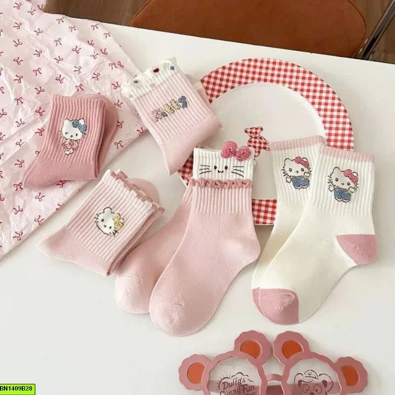 SET 5 ĐÔI TẤT KITTY
