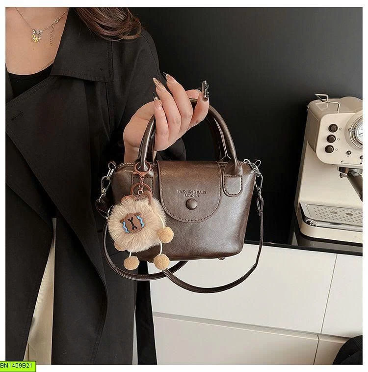 TÚI NHỎ XINH KÈM CHARM