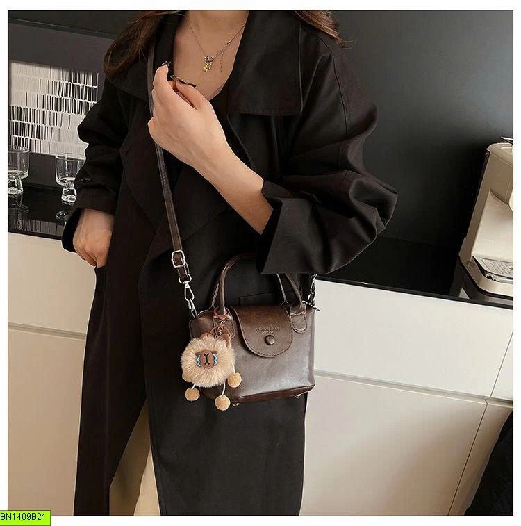 TÚI NHỎ XINH KÈM CHARM