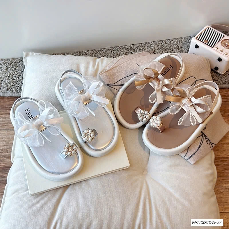 SANDAL XỎ NGÓN NƠ VOAN