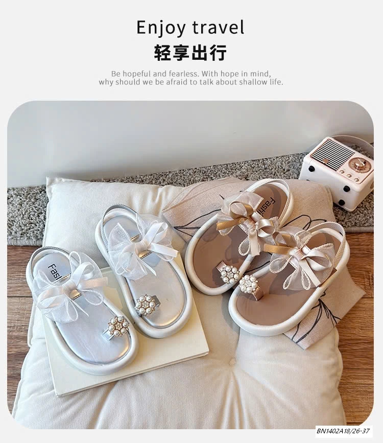SANDAL XỎ NGÓN NƠ VOAN
