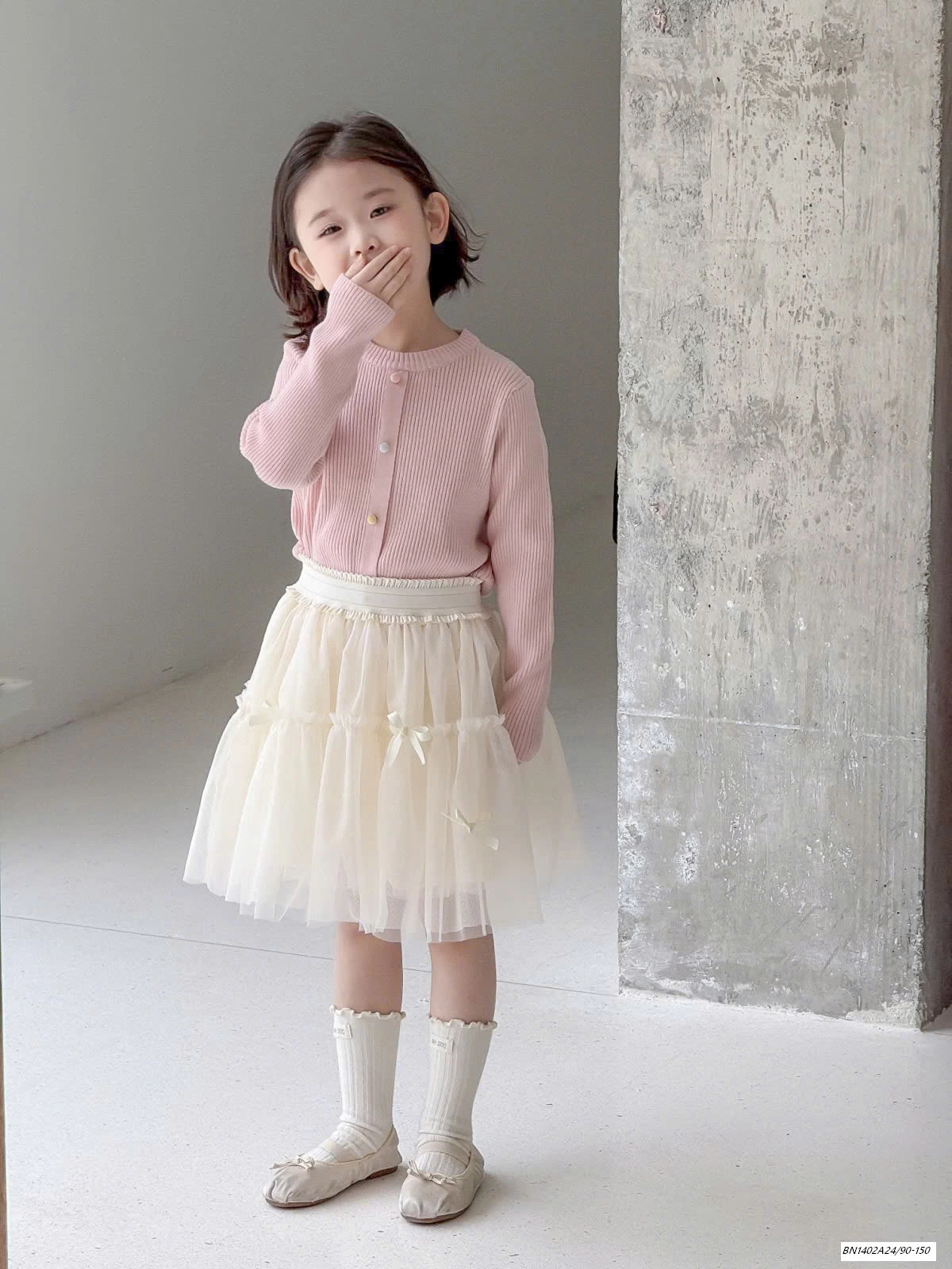 CHÂN VÁY VOAN BỒNG GẮN NƠ