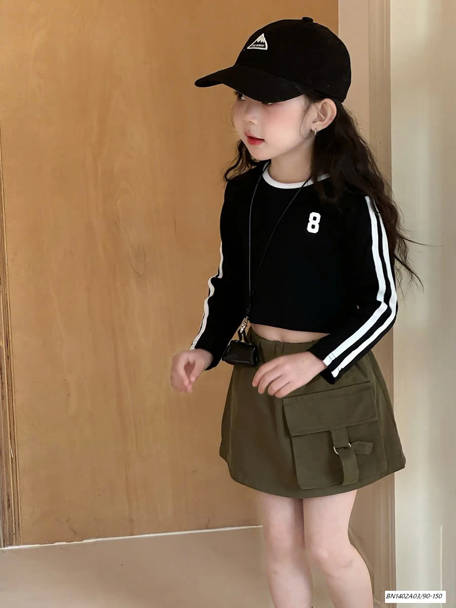 CROPTOP SỌC VAI THỂ THAO