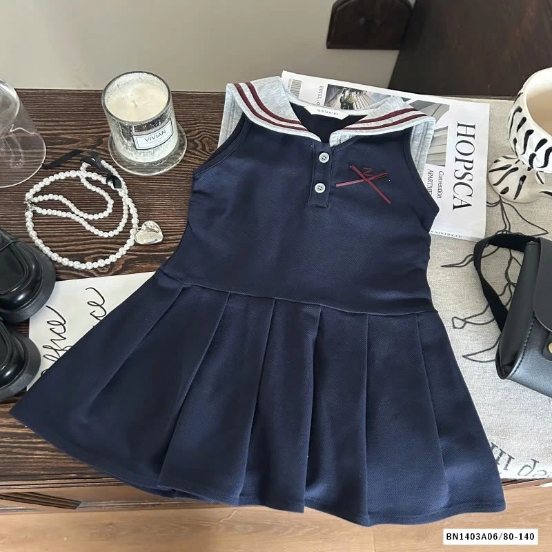 ĐẦM SÁT NÁCH CHÂN LY