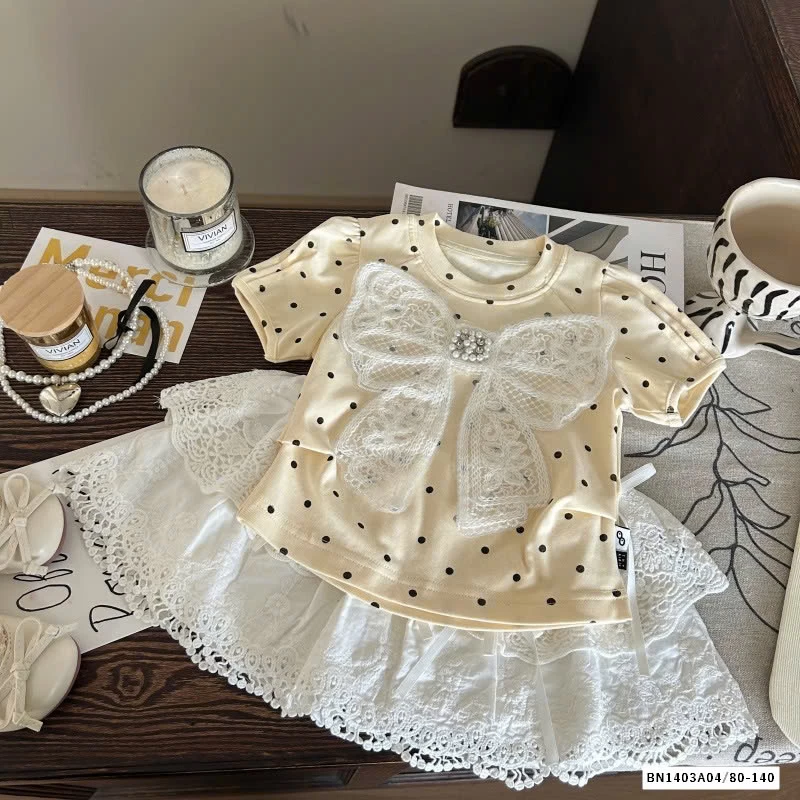 ÁO VÀNG NƠ MIX QUẦN VÁY TRẮNG