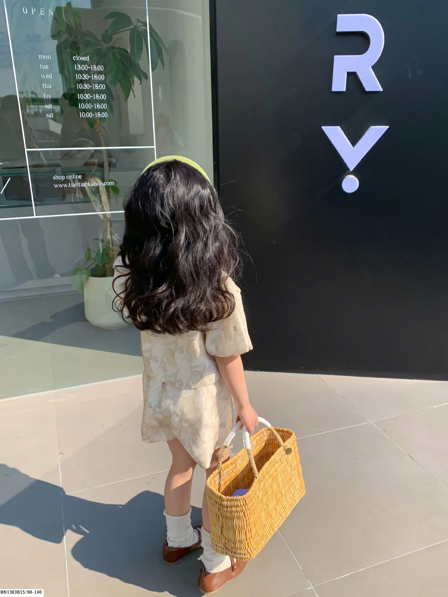 SÉT BỘ HOA CỘC TAY BÉ GÁI