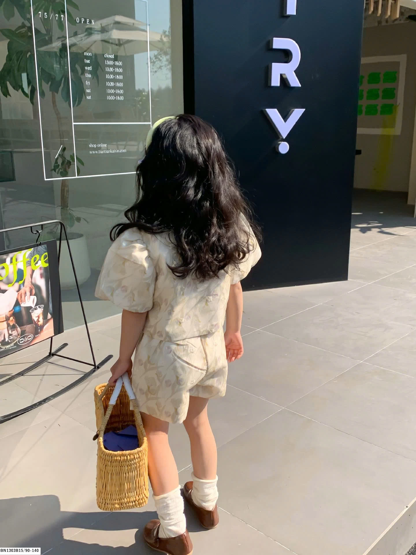 SÉT BỘ HOA CỘC TAY BÉ GÁI