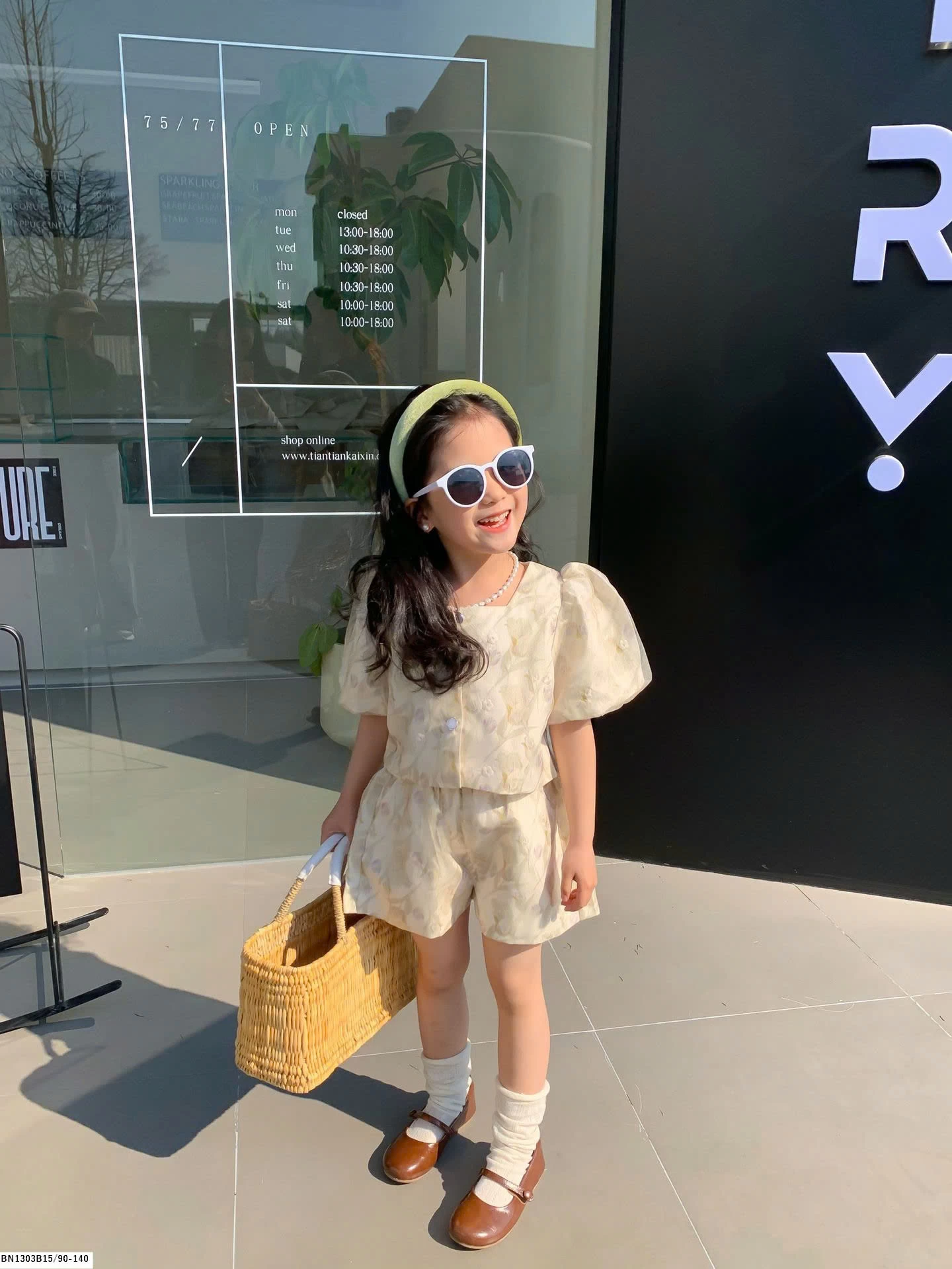 SÉT BỘ HOA CỘC TAY BÉ GÁI