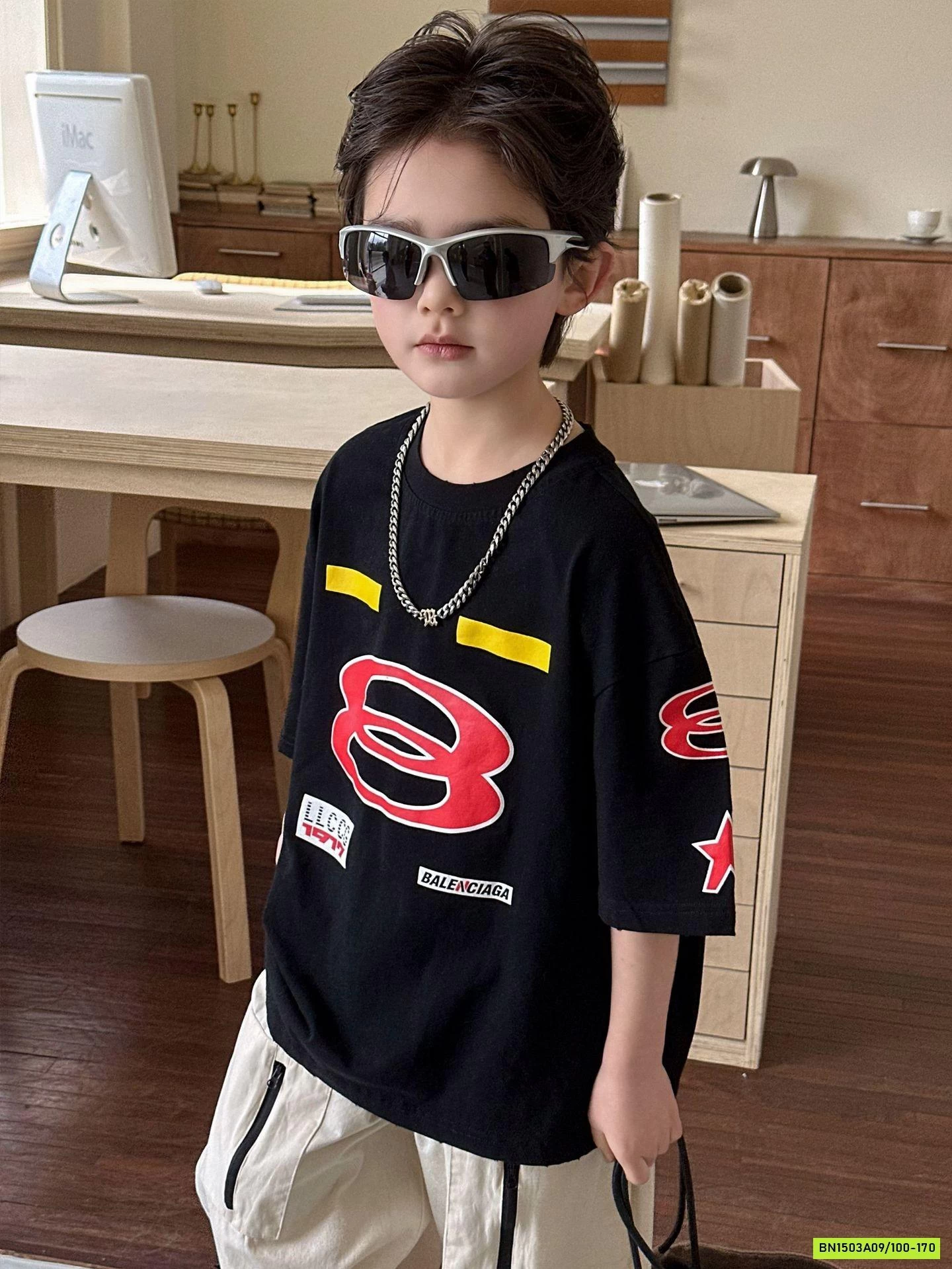 ÁO THUN ĐEN SỐ 8