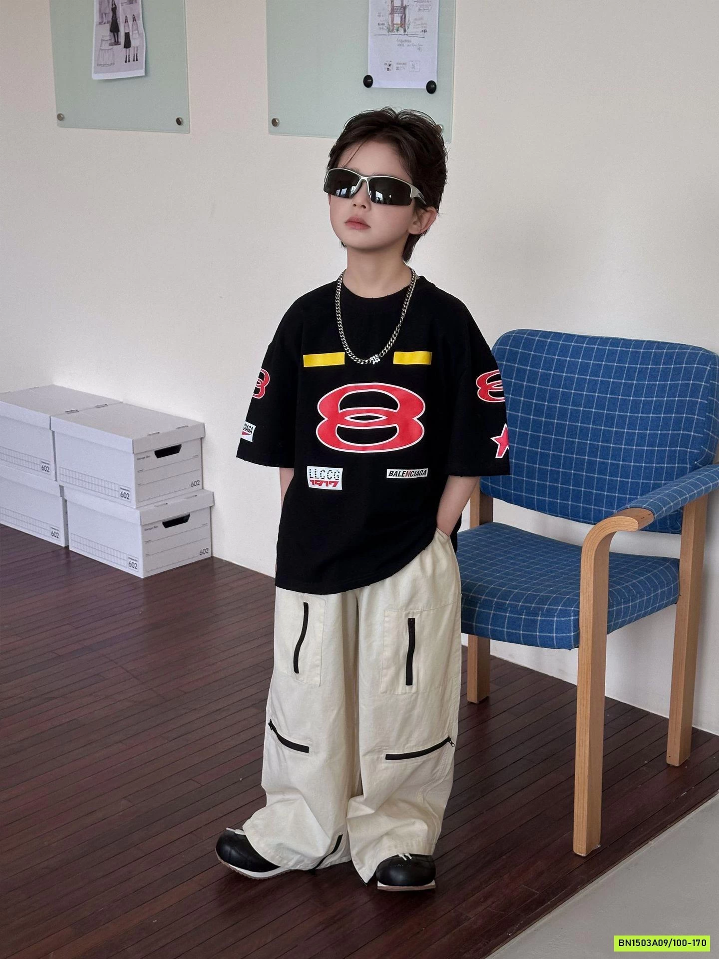 ÁO THUN ĐEN SỐ 8