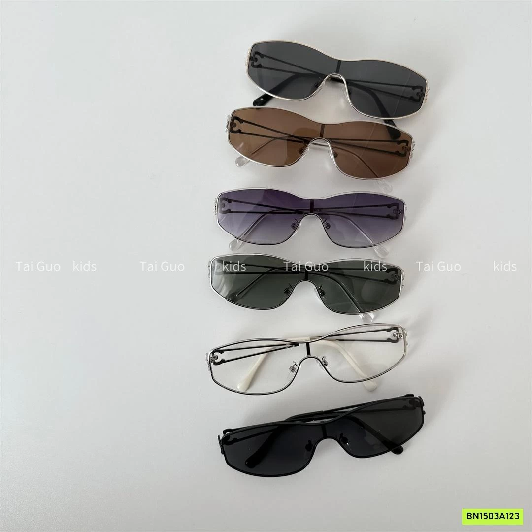 KÍNH RÂM THỜI TRANG VIỀN MÀU