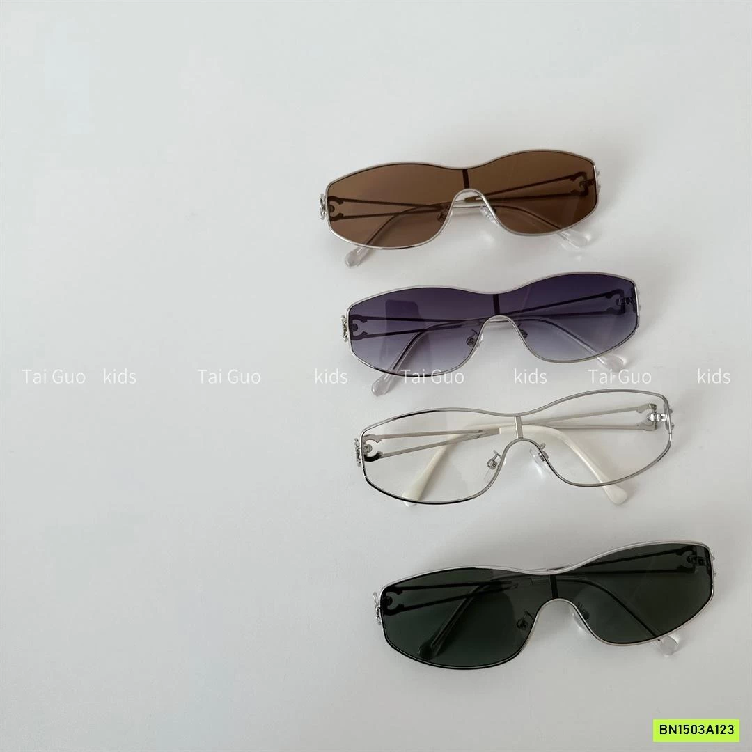 KÍNH RÂM THỜI TRANG VIỀN MÀU