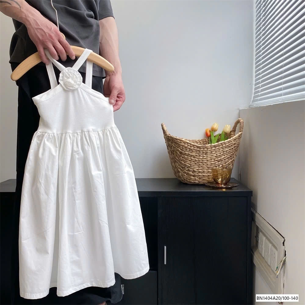 ĐẦM CỔ YẾM GẮN HOA