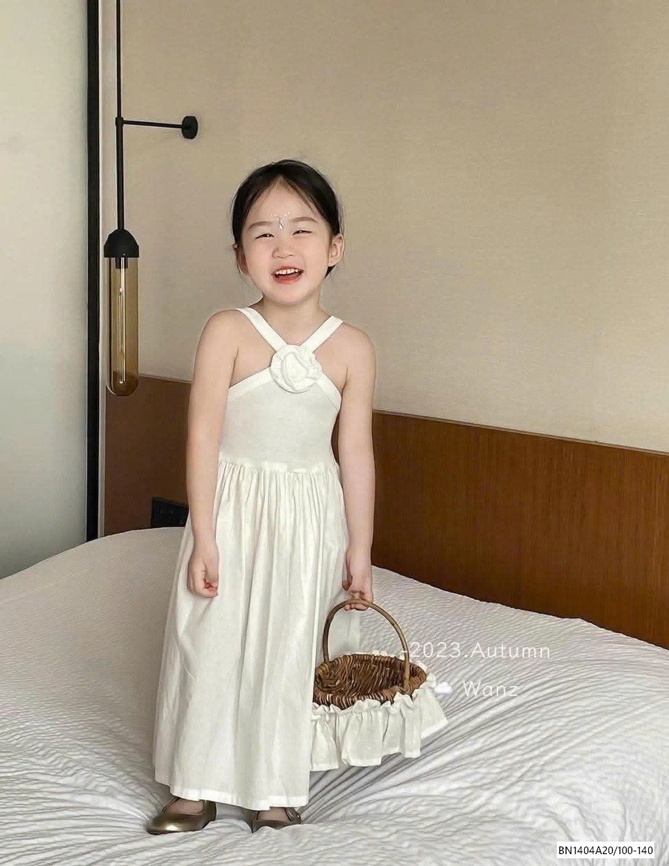 ĐẦM CỔ YẾM GẮN HOA