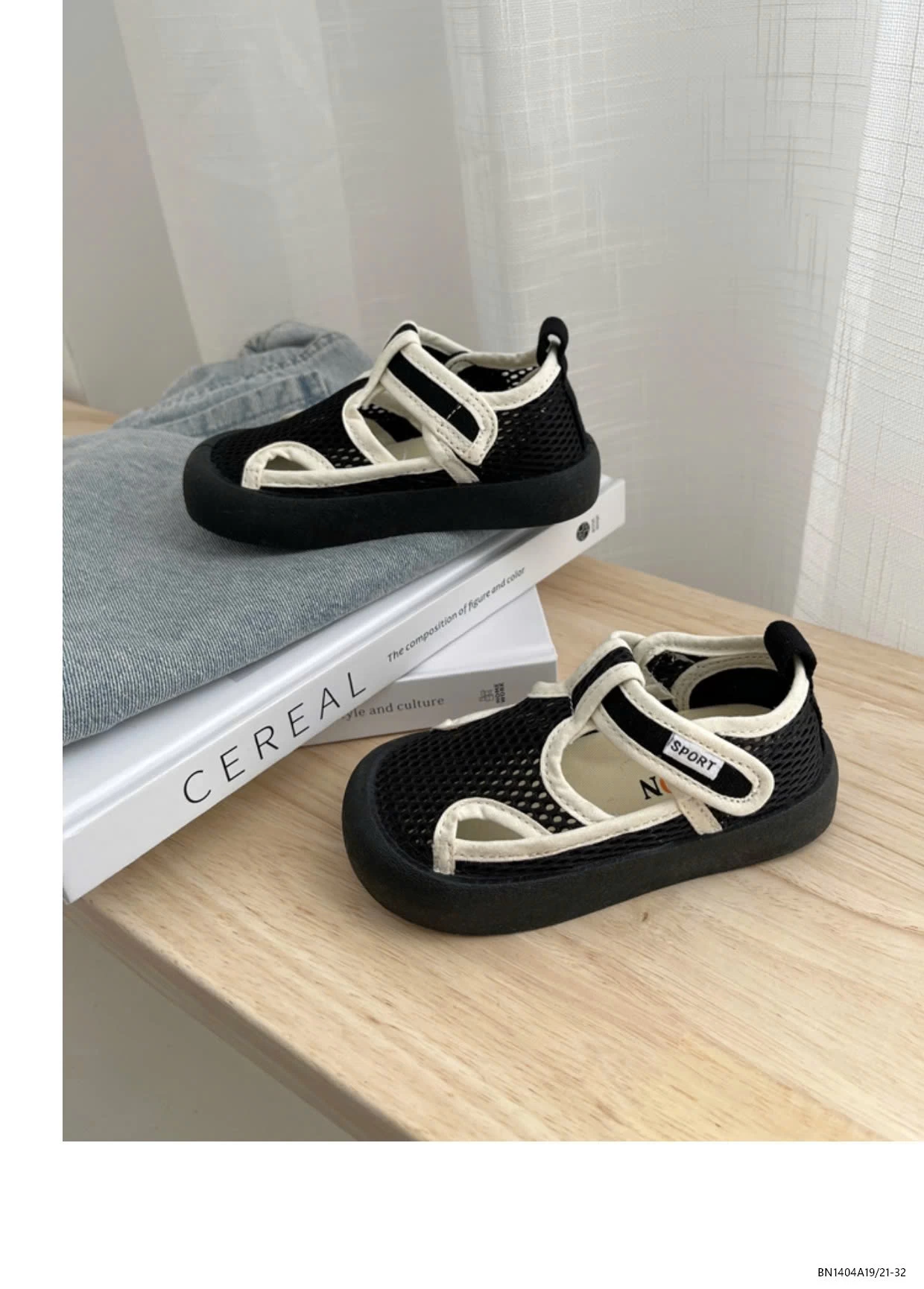 GIÀY LƯỚI QUAI DÁN