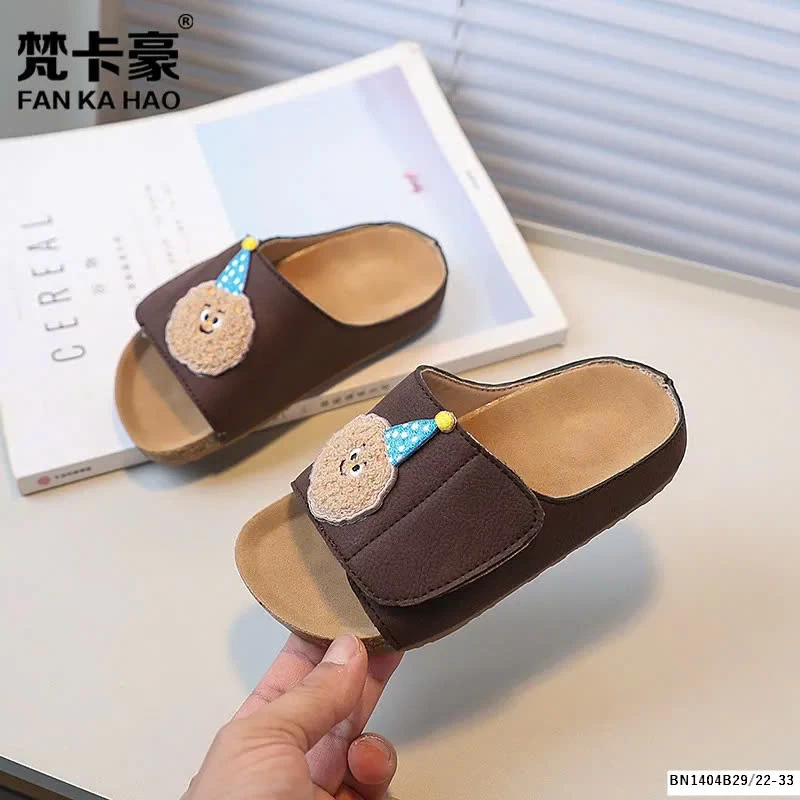 DÉP LÊ QUAI DÁN DỄ THƯƠNG