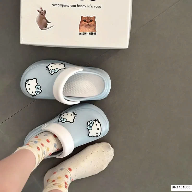 SỤC KITTY ĐẾ CAO