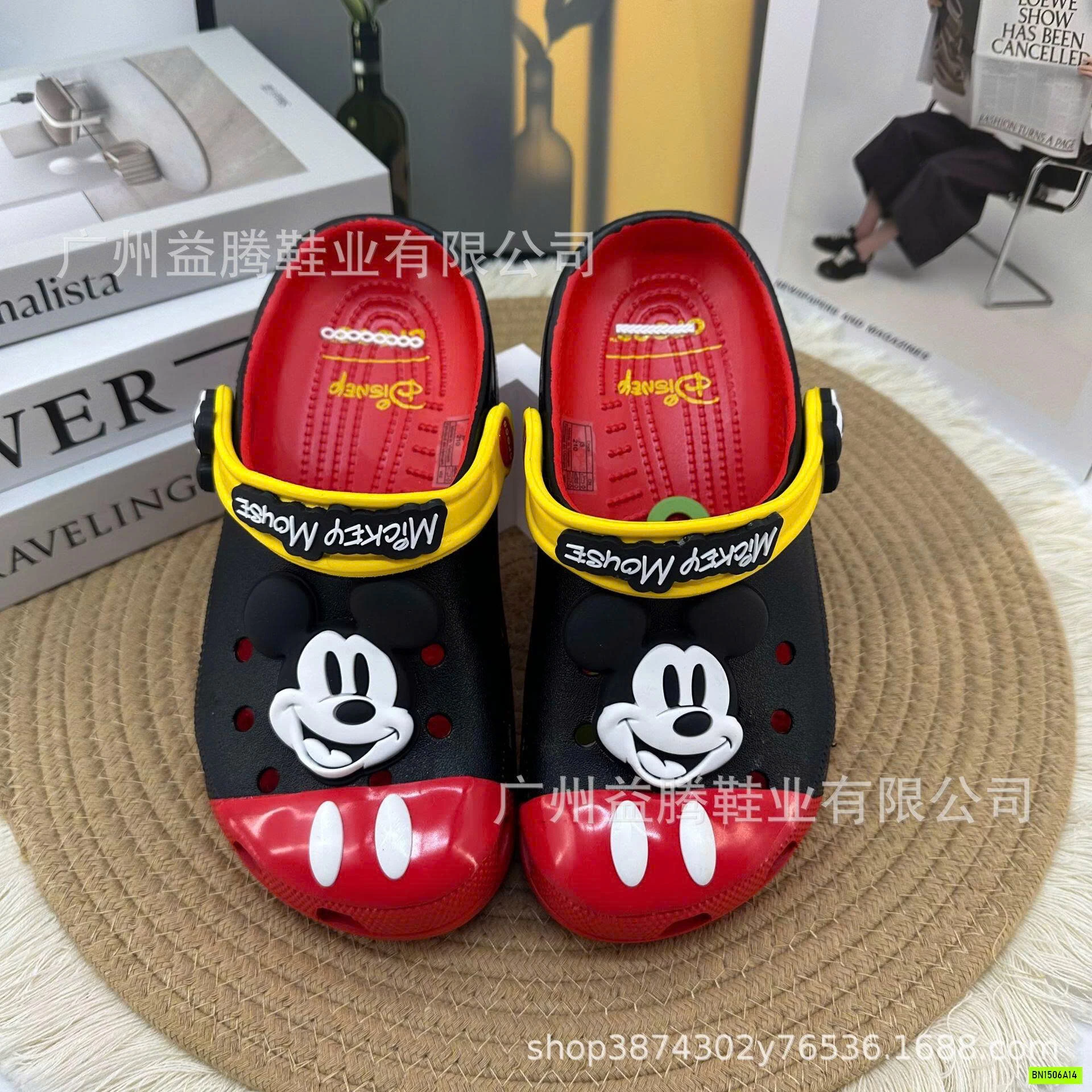 CROCS MICKEY ĐỎ