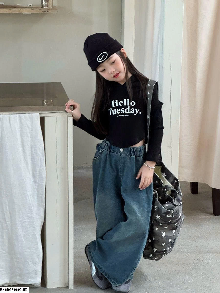 ÁO CROPTOP LIỀN MŨ IN CHỮ HELLO