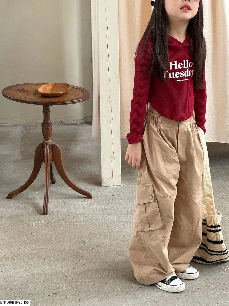 ÁO CROPTOP LIỀN MŨ IN CHỮ HELLO