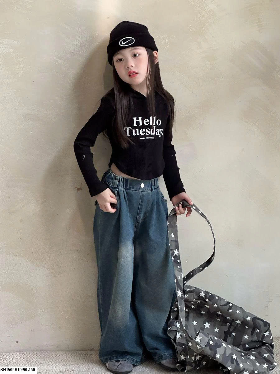 ÁO CROPTOP LIỀN MŨ IN CHỮ HELLO
