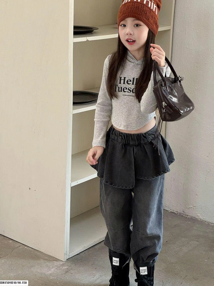 ÁO CROPTOP LIỀN MŨ IN CHỮ HELLO
