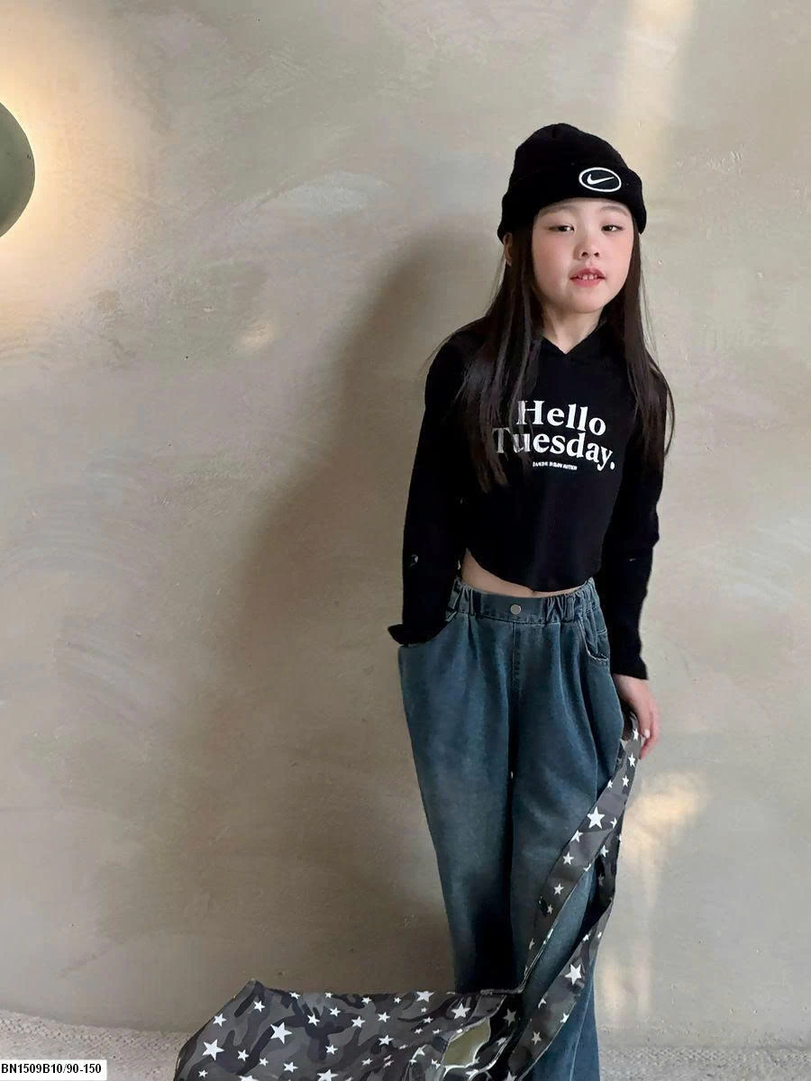 ÁO CROPTOP LIỀN MŨ IN CHỮ HELLO